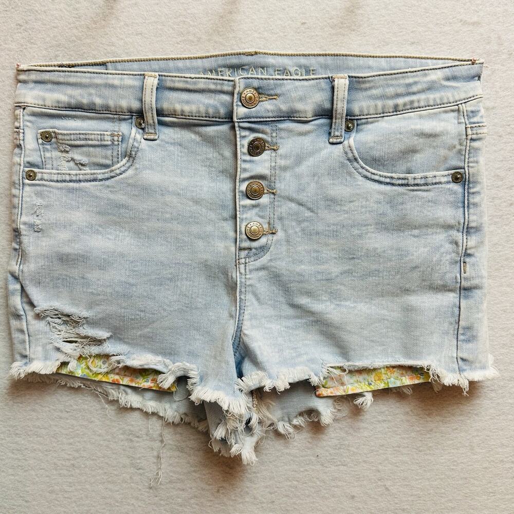 American Eagle Shorts Women Size 10 Hi-Rise Shortie Next Level Light Wash Denim
